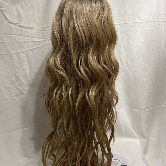 Boss Wig - Picture 3 of 7